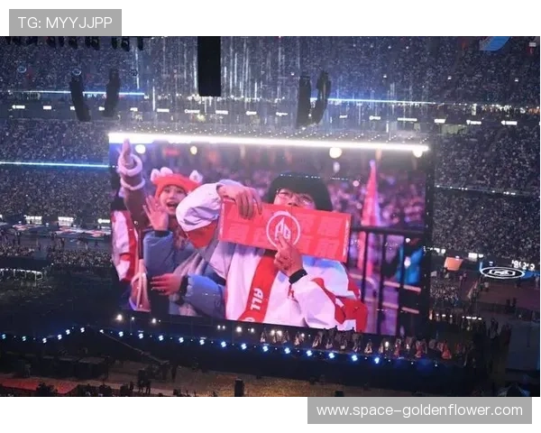 那不勒斯街头足球文化节开幕,万人参与创吉尼斯纪录 那不勒斯街头足球文化节开幕,万人参与创吉尼斯纪录